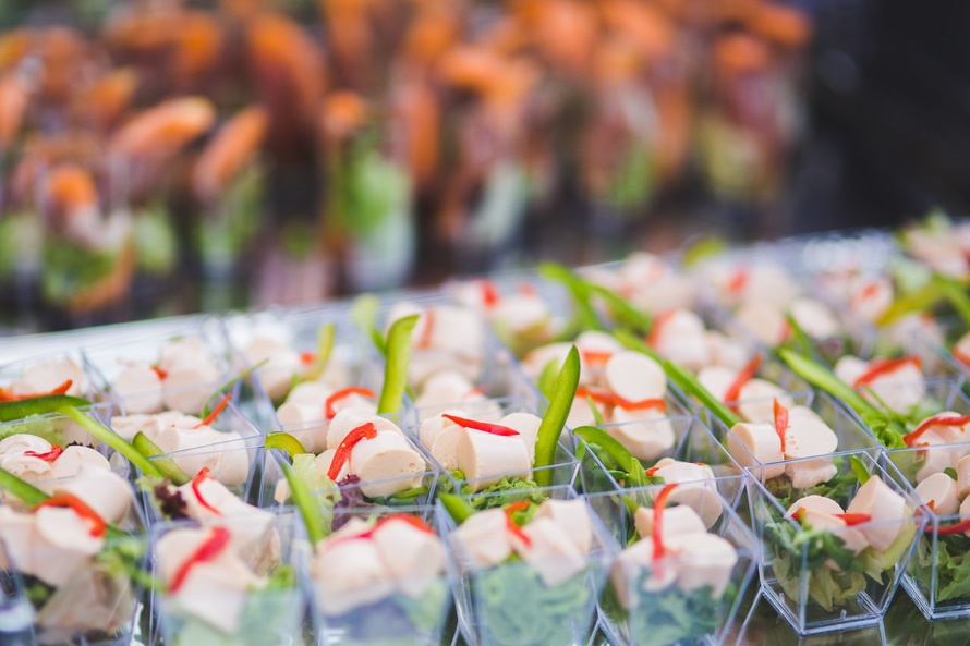5 Cost Saving Tips for Event Catering [infographic]